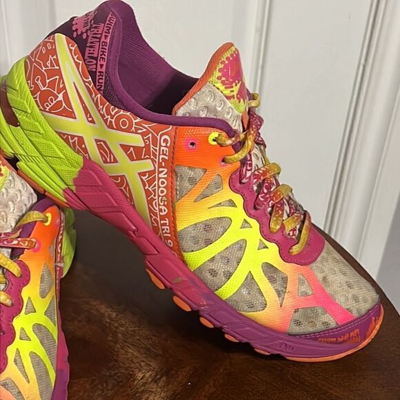🔥🔥 ASICS GEL-NOOSA TRI 9 Running Shoes - Women Sz 7 - GOOD Used Condition - Picture 3 of 14